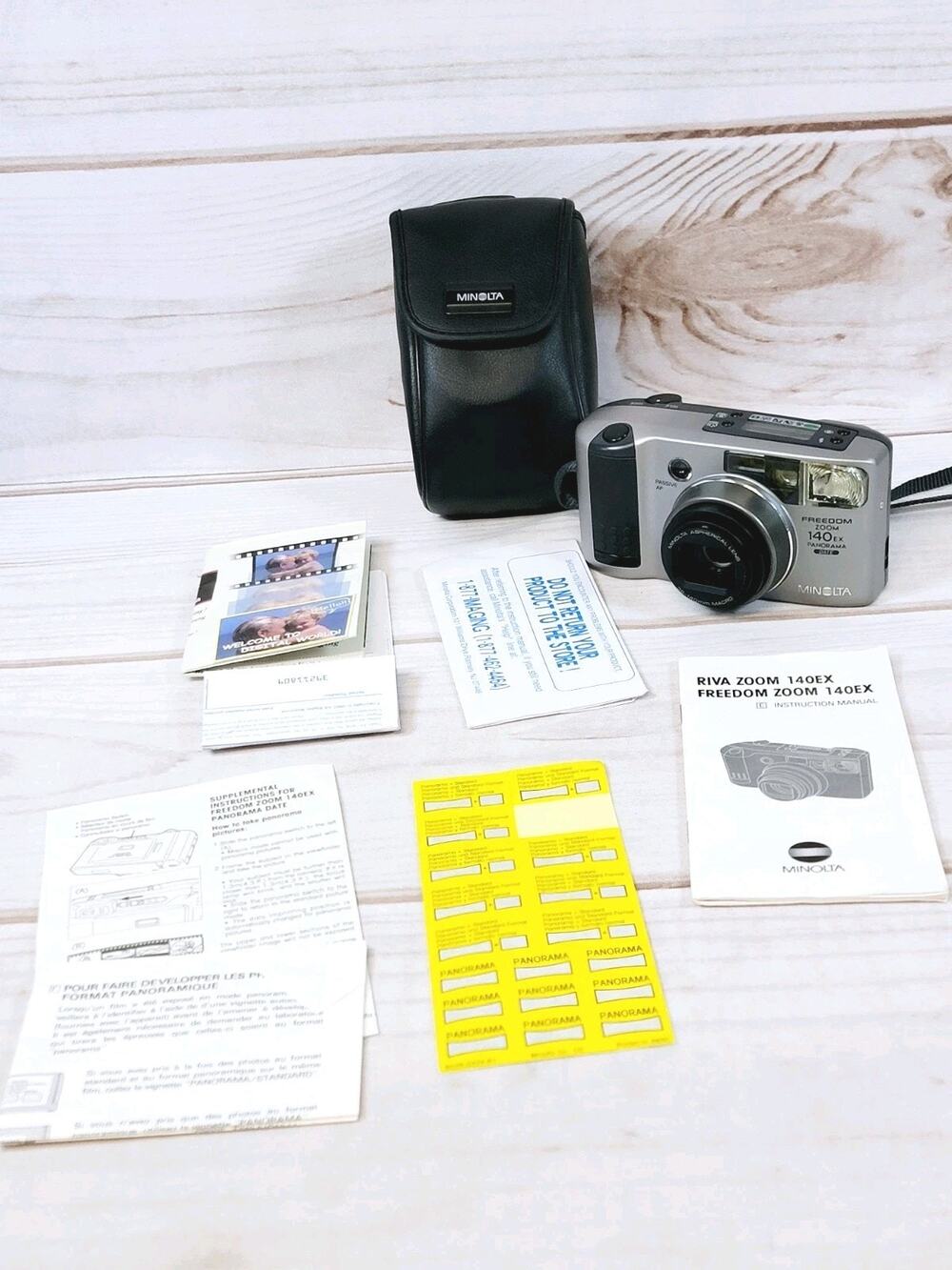Minolta Freedom Zoom 140EX Panorama Date 35mm Film Camera 38-140mm Point Shoot